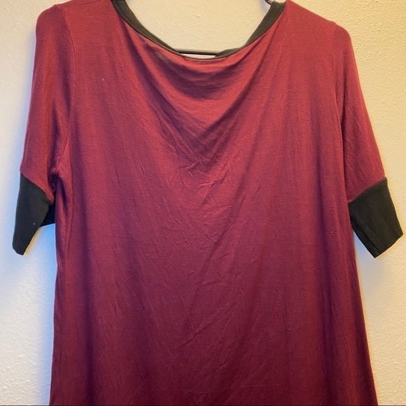 Filly Flair Maroon Black Trim Blouse Size Small - Picture 6 of 8